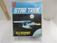 Vintage 1983 AMT Star trek USS enterprise model