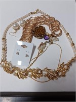 Lot of Goldtone and Pearlish Jewelry