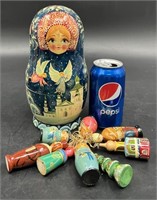 Vintage Russian Nesting Doll - De Brekht