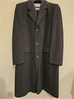 Men's 100% Gray Wool London Fog Overcoat, Size 42