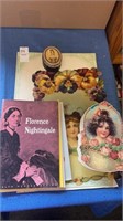 Vintage items- Italian trinket box, booklets,