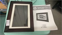 HP digital photo frame- 9 x 12 inches