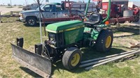 John Deere 855 utility tractor runs and drives