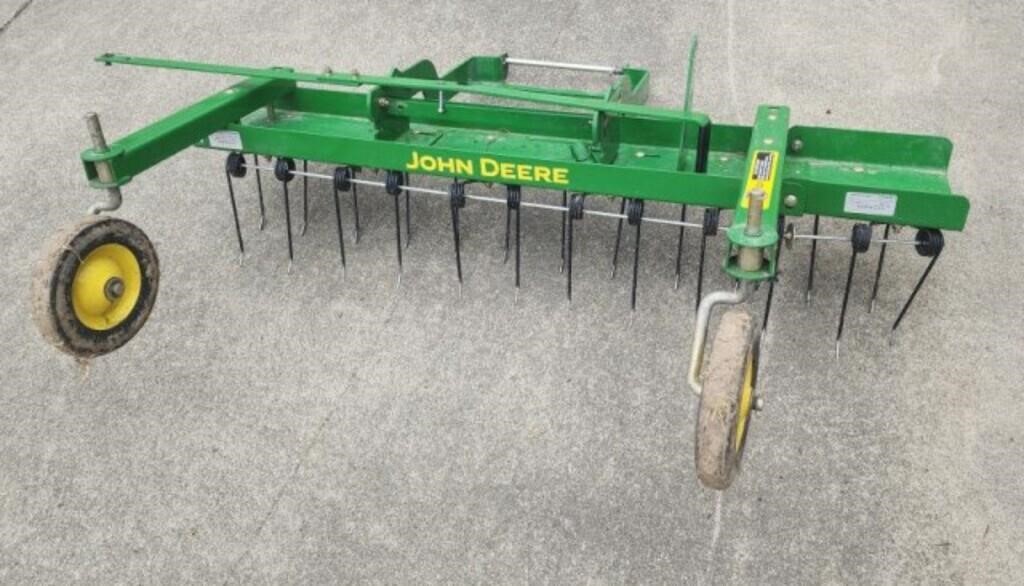 John Deere 4'  front attach thrasher for ridding