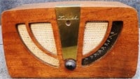 Antique Zenith Model 6D030 Tube Radio