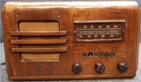 Antique Police Delco Model R-1140 Tube Radio