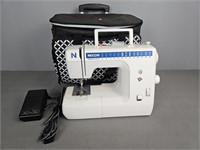Necchi Model 3610 Sewing Machine - Powers Up