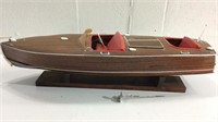 Vintage Chris-craft Model Boat M16D