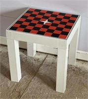 Vntg plastic checker table 16x16x16
