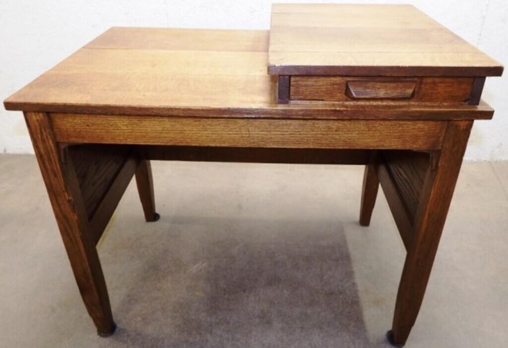 Antique Typewriter / Writing Schoolhouse Desk