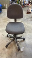 Adjustable swivel chair