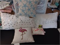 5 pillows, flamingo and more.
