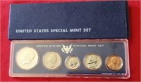1966 US Special Mint Set With Silver Kennedy