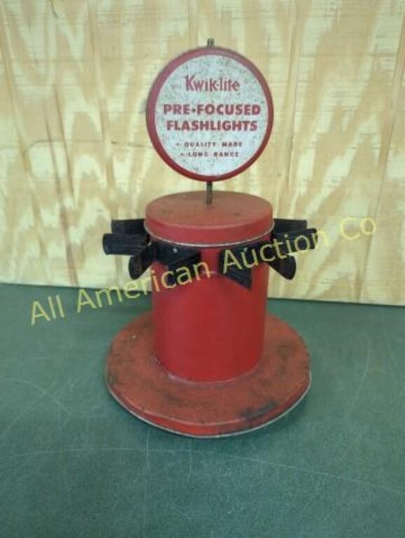 VINTAGE KWIK-LITE METAL FLASHLIGHT DISPLAY