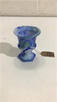 Rare Swirl Milk Glass Urn K15A