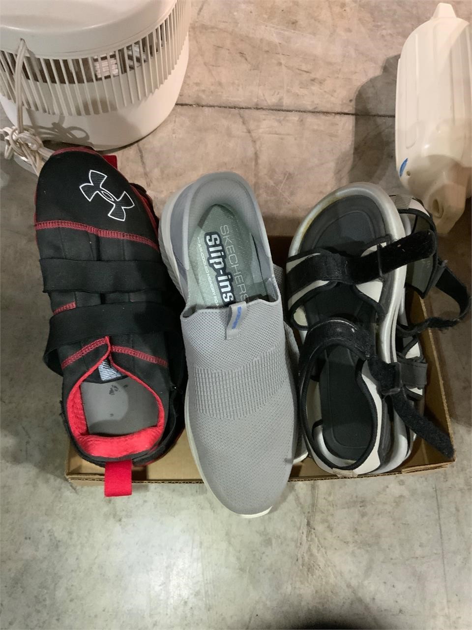 box lot of men's 10.5 shoes