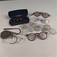 Assortment of Vintage Glasses Pieces