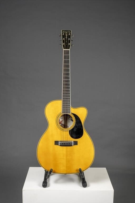 Martin & Co. 000C Steve Miller "Pegasus" signature