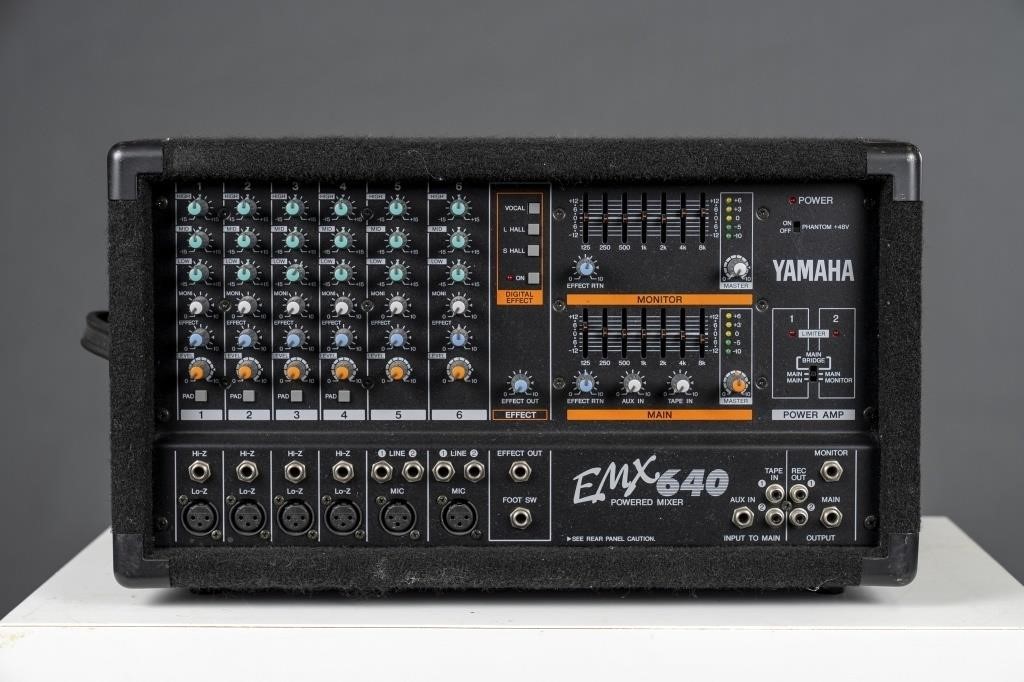 Yamaha EMX 640 powered mixer