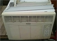 Haier Window Air Conditioner, Powers On