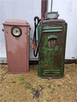 Green gas pump vintage