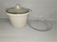 A crock insert and pie pan