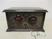 Vintage Philmore Fixed Crystal Wood Tube Radio