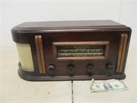 Vintage Sparton Wood Curved Tube Radio -