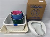 Colombian Nursing Aid Bedpan, small buckets