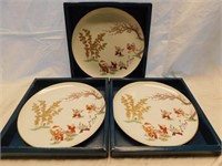 3 decorative plates from the Bradford Exchange