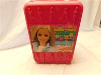 Traveling suitcase for Barbie