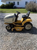 Cub Cadet HDS 2185 Lawnmower