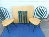 Kitchen Table with two chairs and built in leaf