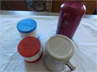 2 Aladdin food containers & 2 Thermo mugs.
