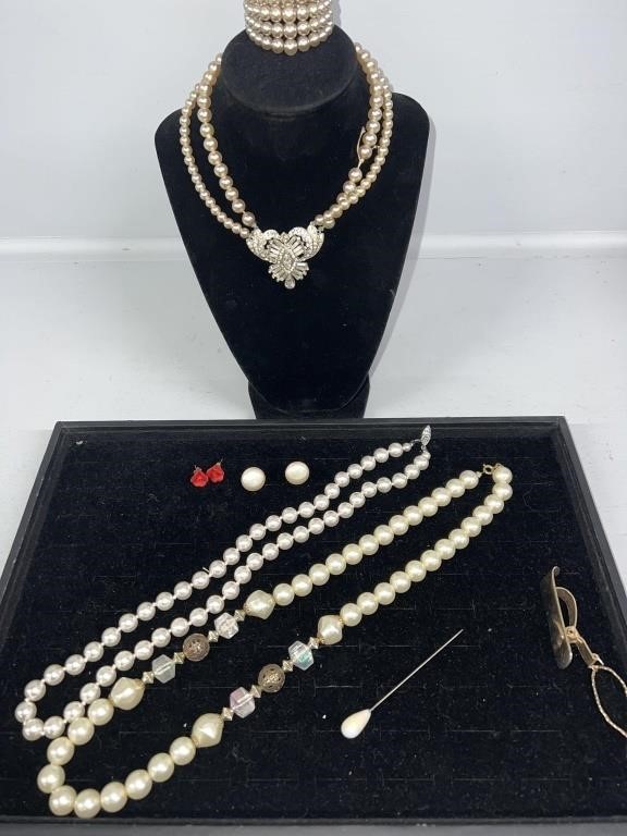 Beautiful Faux Pearl Necklaces