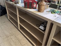 Stationary store shelf