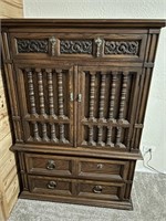 Wardrobe cabinet