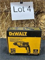 DeWalt 3/8" VSR drill with metal keyless chuck