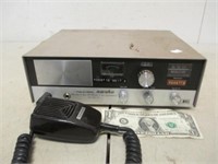 Vintage Realistic Navaho TRC-23C CB Radio w/