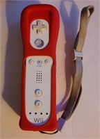 Nintendo Wii Remote (powers on)