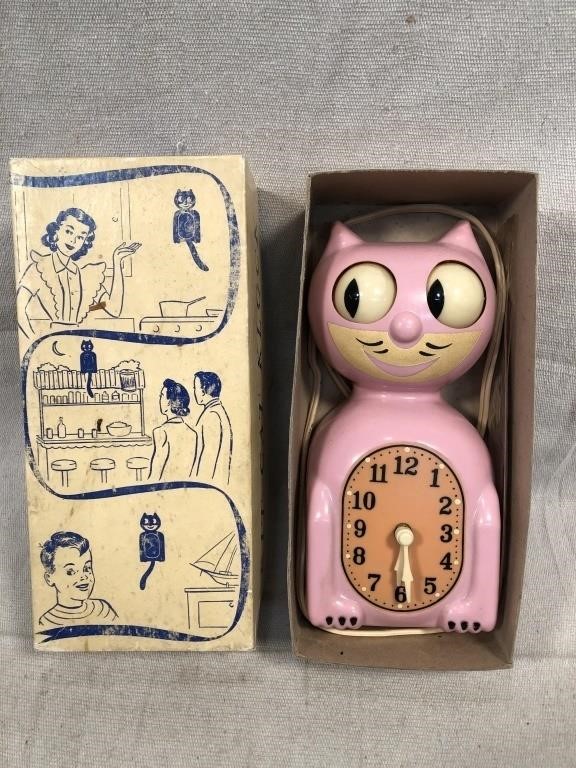 Kit Cat Klock vintage pink cat clock