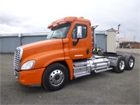 2014 Freightliner Cascadia 125 T/A Truck Tractor