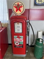 TEXACO SKY CHIEF VINTAGE GAS PUMP