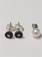 SILVER PERAL PENDANT AND EARRING SET