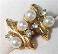 10K YELLOW GOLD 1.74G PEARL AND CRYSTAL  EARRINGS