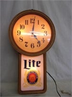 Vintage Lite Beer Lighted Clock