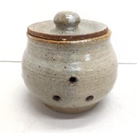 Garlic keeper pottery
