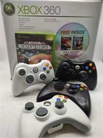 (ZA) Xbox 360 console with 4 wireless controllers