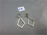 Clip on earings