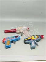 3 vintage toy space guns - well loved